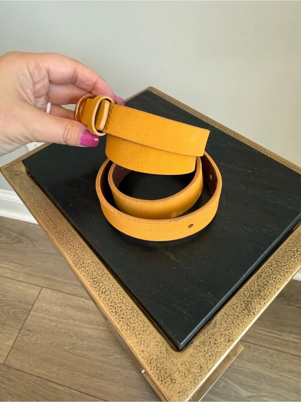 Frame Leather Suede Petit Oval Buckle Belt In Mustard